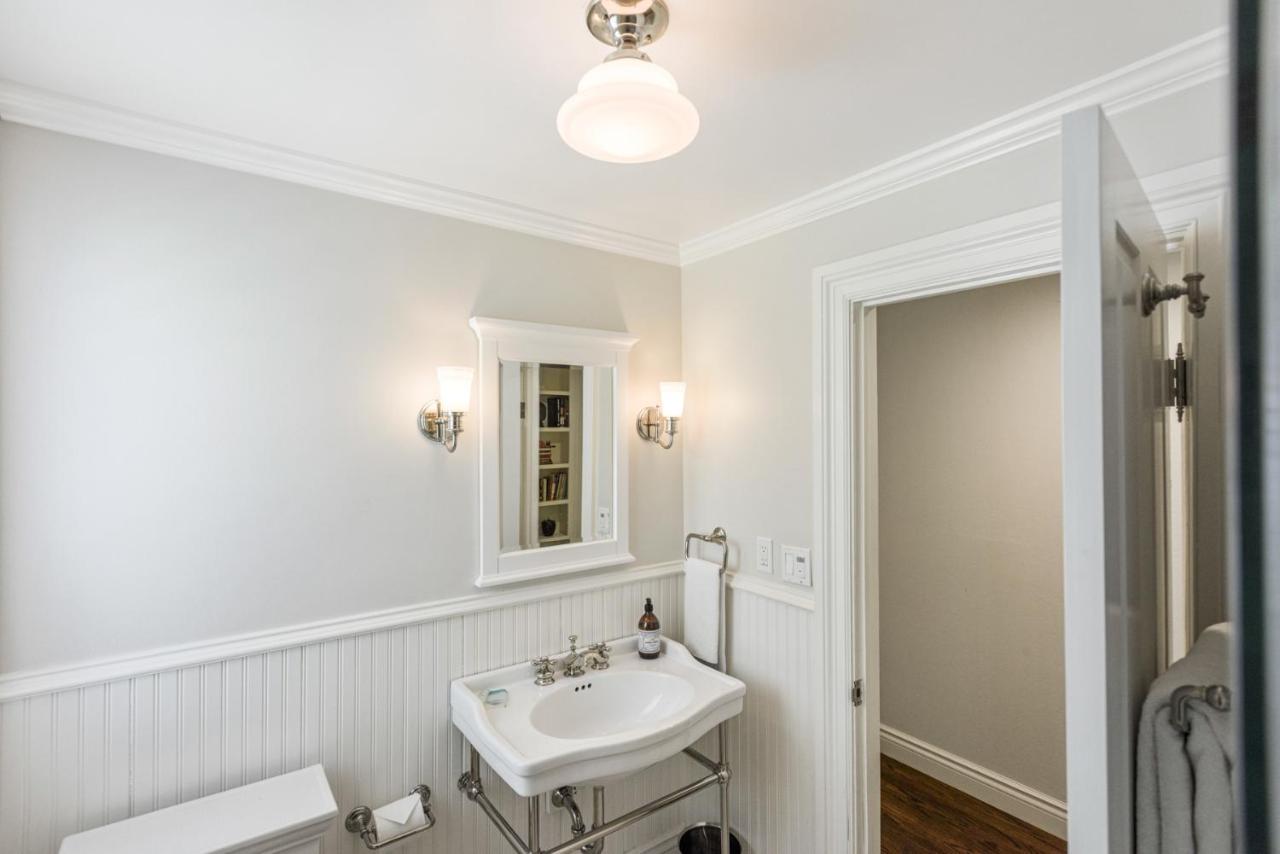 Garden Level Flat In 1885 Queen Anne Victorian Cottage In Alameda Exterior foto